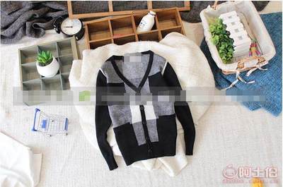 【童裝批發(fā)秋新款男童韓版拼色方格開衫外套廠家直銷A】溫州市鹿城區(qū)站前姜飛燕童裝批發(fā)部 - 產品庫